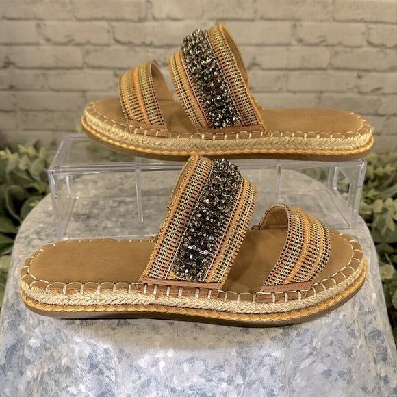 Crown Vintage Miyan Marigold Embellished 2-Band Espadrille Sandals WMS 6M💛NWOT - Picture 4 of 8
